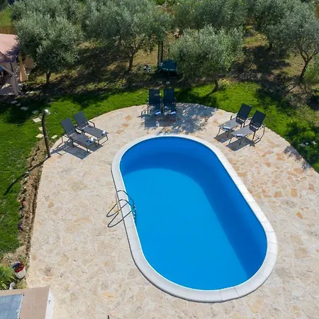 Villa Three Bedroom Holiday Surrounded With Olive Trees - Ae1182 *